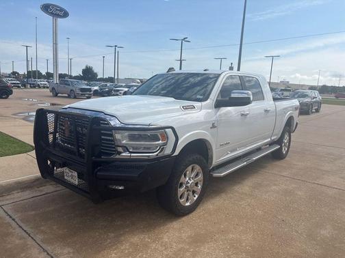 Bright White Clearcoat 2022 RAM 2500 Laramie Mega Cab 4x4 6'4' Box