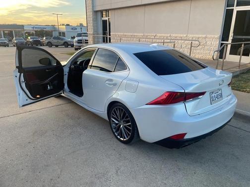 2017 Lexus IS 200t Base