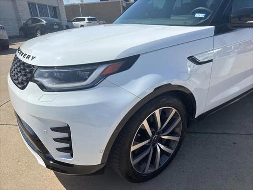 2024 Land Rover Discovery P360 Dynamic SE