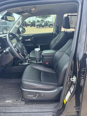 Midnight Black Metallic 2022 Toyota 4Runner TRD Off Road Premium