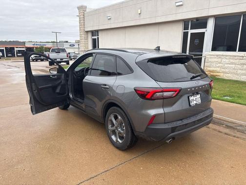 Carbonized Gray Metallic 2025 Ford Escape ST-Line