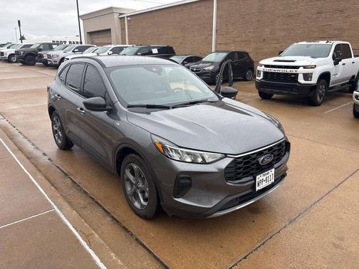 Carbonized Gray Metallic 2025 Ford Escape ST-Line