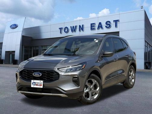 Carbonized Gray Metallic 2025 Ford Escape ST-Line