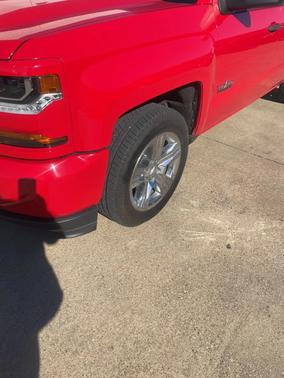 2018 Chevrolet Silverado 1500 Custom