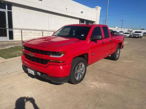 2018 Chevrolet Silverado 1500 Custom