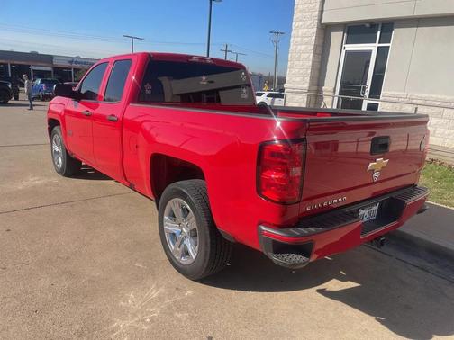 2018 Chevrolet Silverado 1500 Custom