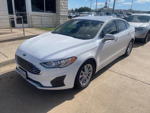 2020 Ford Fusion SE