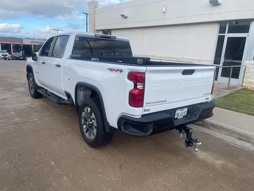 2024 Chevrolet Silverado 2500 Custom
