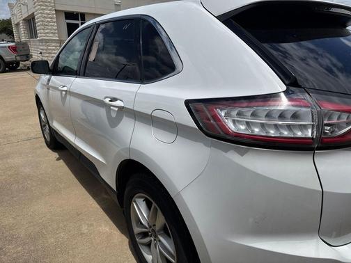 Oxford White 2018 Ford Edge SEL
