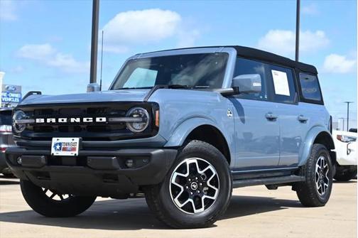 2023 Ford Bronco Outer Banks