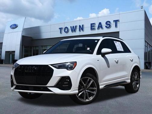 2021 Audi Q3 45 S line Premium