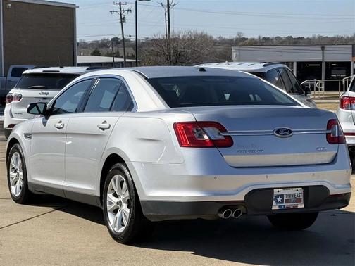 2011 Ford Taurus SEL