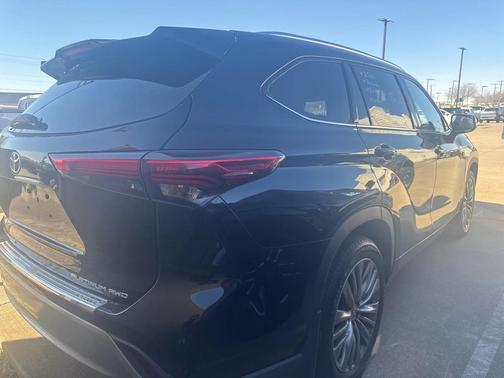2020 Toyota Highlander Platinum