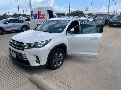 2017 Toyota Highlander Limited Platinum