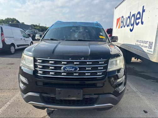 Shadow Black 2017 Ford Explorer XLT