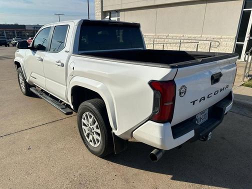 2024 Toyota Tacoma SR5