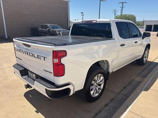 2022 Chevrolet Silverado 1500 Custom