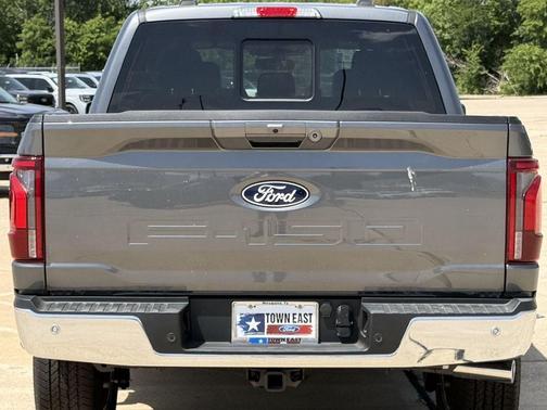 Carbonized Gray Metallic 2026 Ford F-150 Lariat