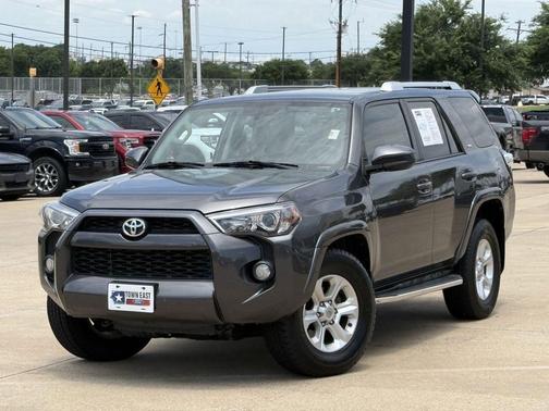 Magnetic Gray Metallic 2016 Toyota 4Runner SR5