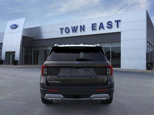 Agate Black Metallic 2026 Ford Explorer Platinum