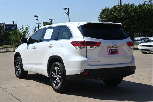 2018 Toyota Highlander LE