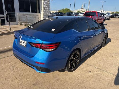 Electric Blue Metallic/Super Black 2024 Nissan Sentra SR