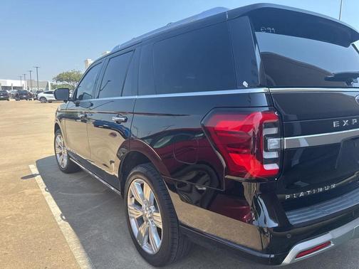 2023 Ford Expedition Platinum