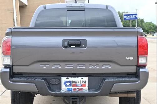 2022 Toyota Tacoma SR5