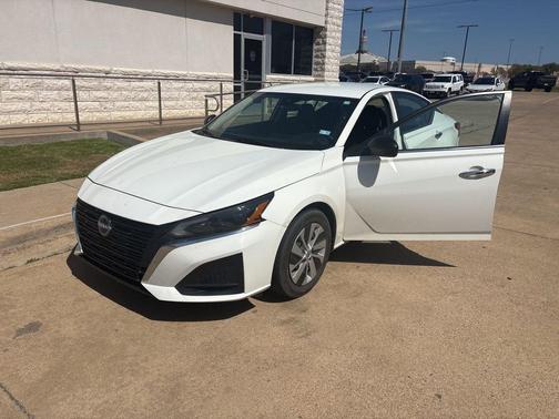 2024 Nissan Altima S FWD