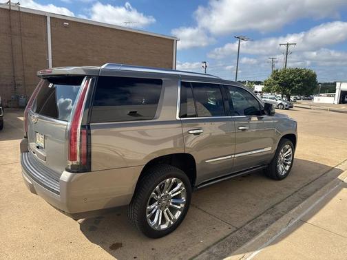 2017 Cadillac Escalade Premium Luxury