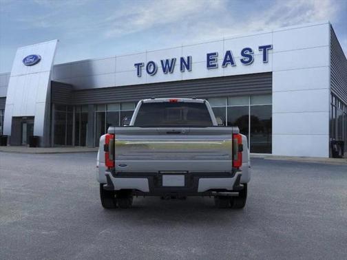 2025 Ford F-450 Platinum