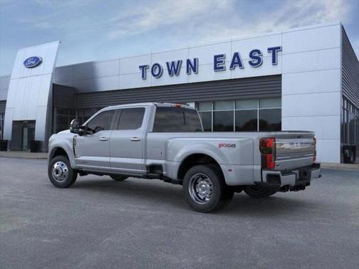 2025 Ford F-450 Platinum