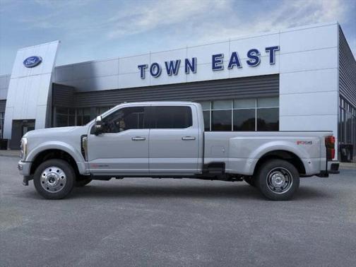 2025 Ford F-450 Platinum