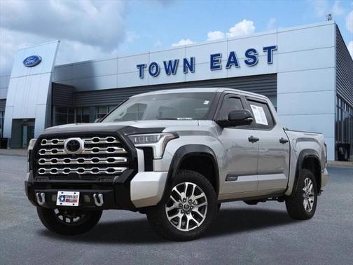 2023 Toyota Tundra Hybrid 1794 Edition