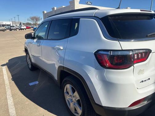 2022 Jeep Compass Latitude