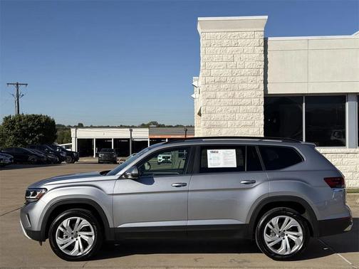2023 Volkswagen Atlas 2.0T SE w/Technology