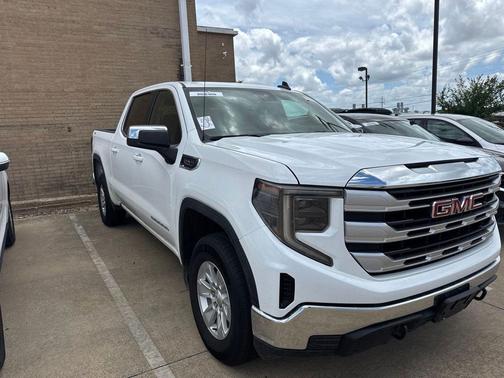 Summit White 2023 GMC Sierra 1500 SLE