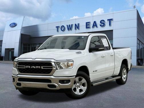 Bright White Clearcoat 2022 RAM 1500 Big Horn/Lone Star