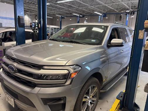 2022 Ford Expedition XLT