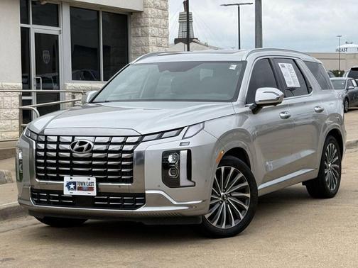 Typhoon Silver 2023 Hyundai PALISADE Calligraphy