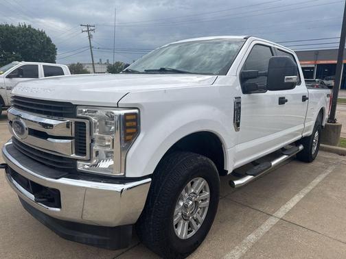 Oxford White 2018 Ford F-250 XLT