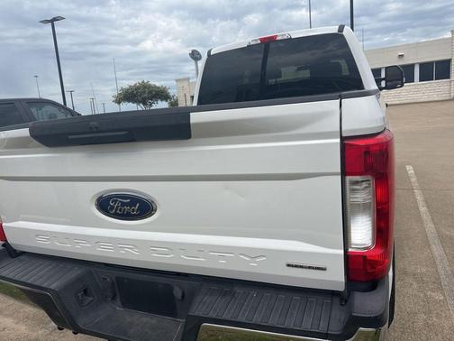 Oxford White 2018 Ford F-250 XLT