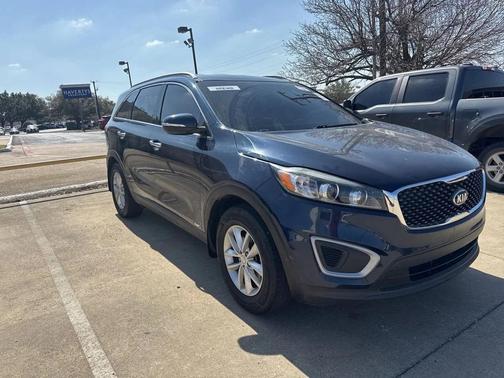 2018 Kia Sorento LX