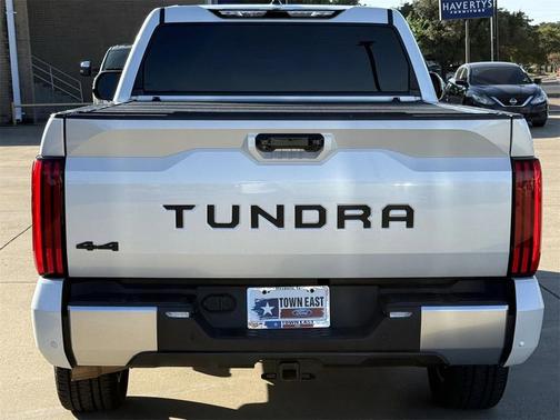 2022 Toyota Tundra Hybrid Limited