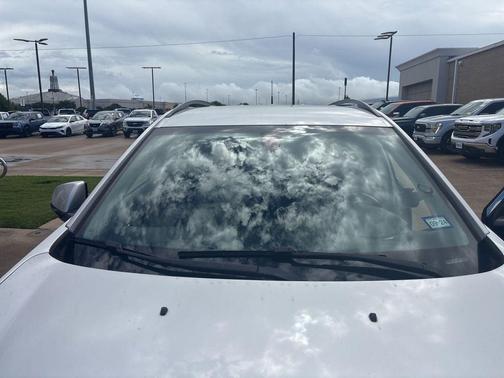 Radiant Silver Metallic 2014 Cadillac SRX Base