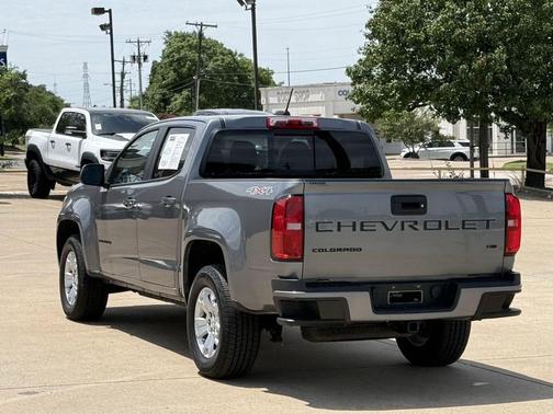 Satin Steel Metallic 2022 Chevrolet Colorado LT