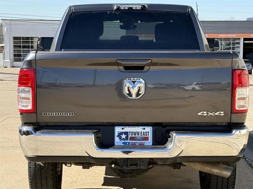 2021 RAM 2500 Big Horn Crew Cab 4x4 6'4' Box