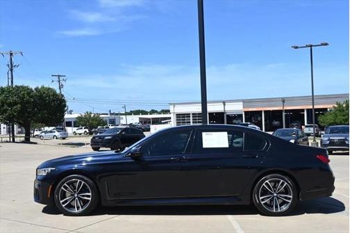 2022 BMW 750 i xDrive