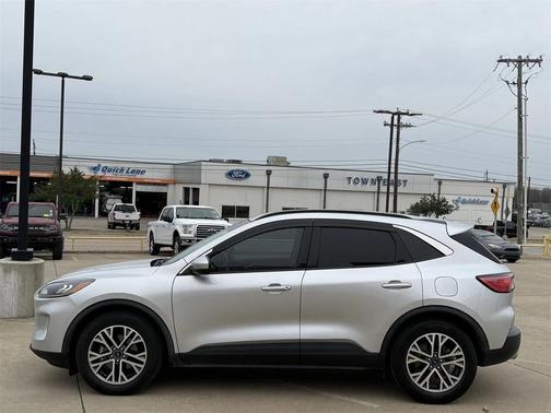 2020 Ford Escape SEL