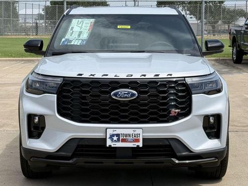 Space White Metallic 2026 Ford Explorer ST